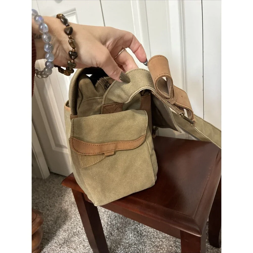 LL Bean Canvas Messenger Bag Medium Khaki Green Gorpcore Goblincore Vintage